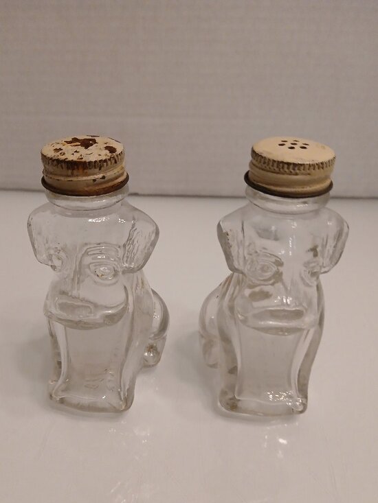 TH Stough Other - Vintage Glass Dog Salt & Pepper Shakers - TH STOUGH CO, JEANNETTE, PA-3.75" Tall